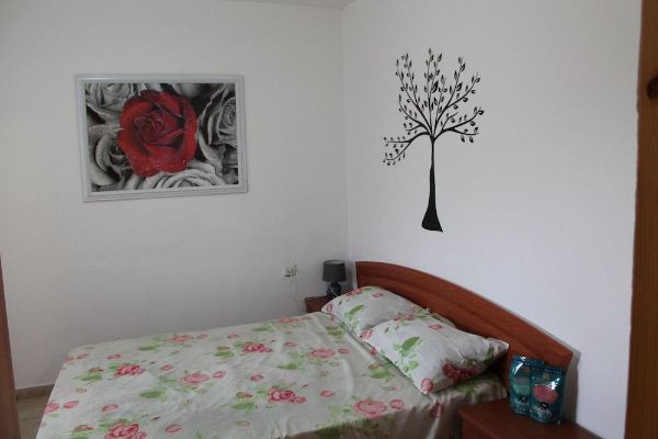 Zimmer Dora Dead Sea (Newe Zohar)